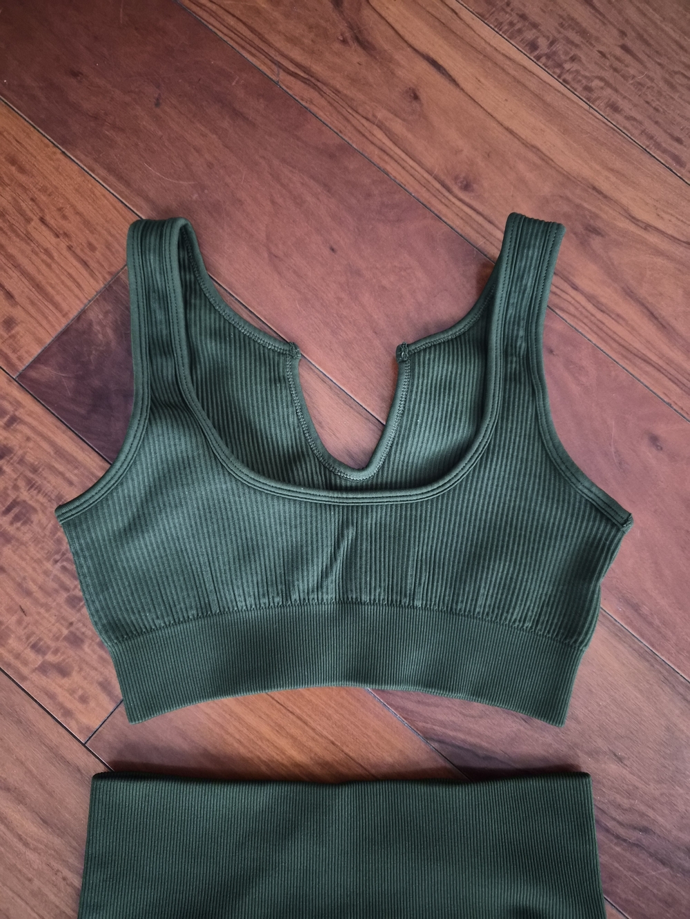 Ribbed Seamless Activewear Set Forest Green • Fits Like XS - Picture 12 of 15
